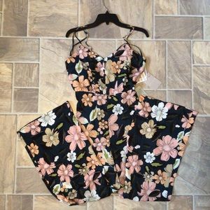 CHELSEA28 FLORAL WIDE LEG JUMPSUIT NWT